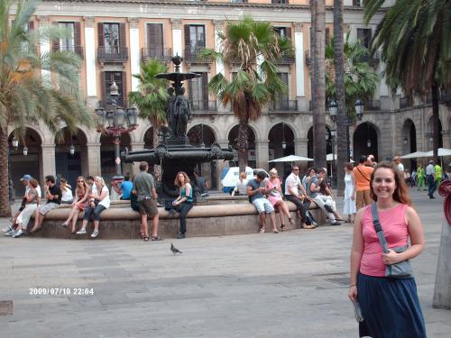 Stephanie at Fountain in Plaza de Reial